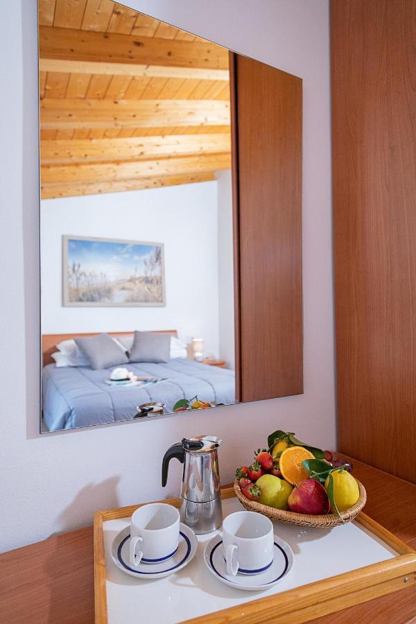 Apartment L'Archetto And Villetta Gruber - Regarda Travel لاتيزي المظهر الخارجي الصورة