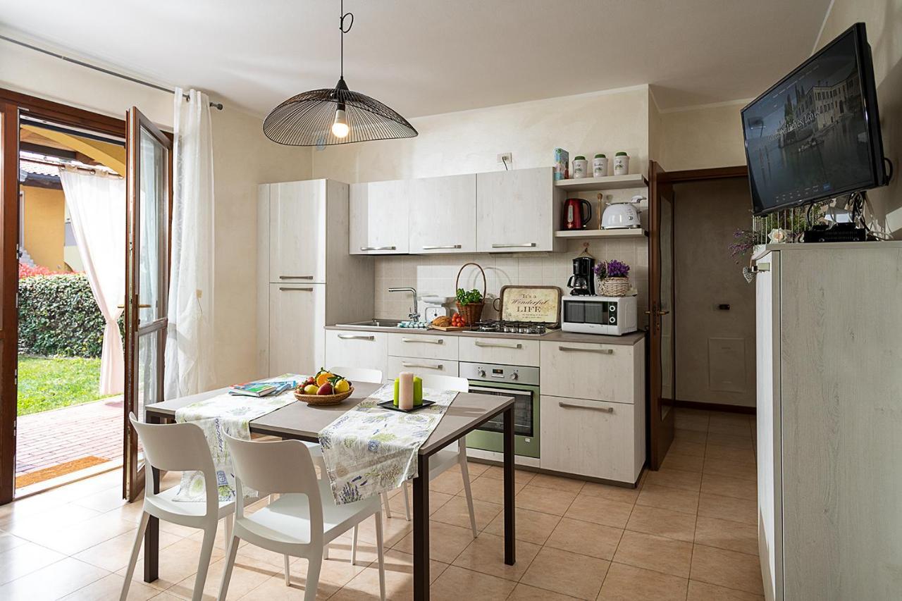 Apartment L'Archetto And Villetta Gruber - Regarda Travel لاتيزي المظهر الخارجي الصورة