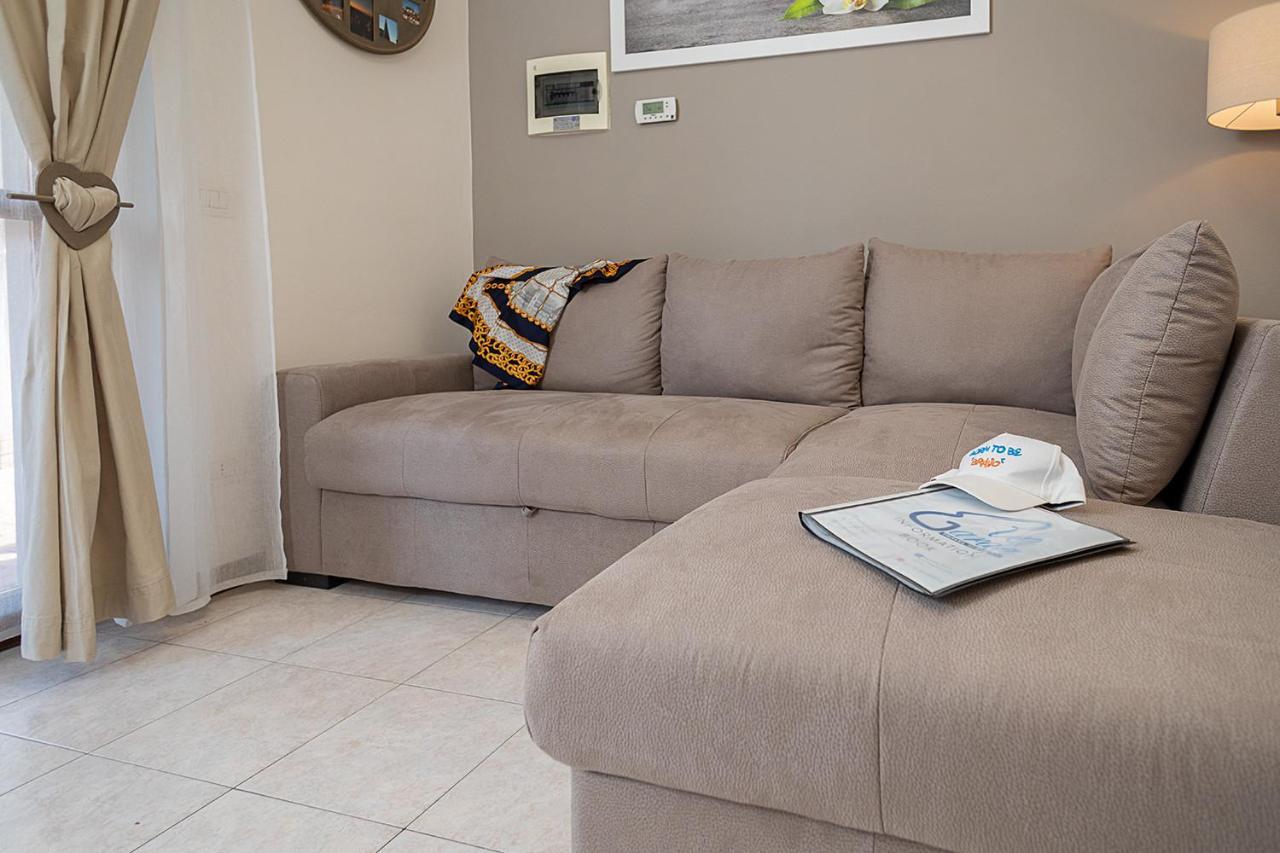 Apartment L'Archetto And Villetta Gruber - Regarda Travel لاتيزي المظهر الخارجي الصورة